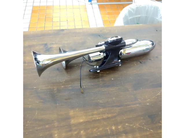 No Brand
Double chrome-plated air horn (Yankee horn)