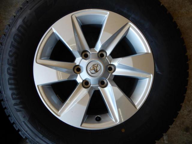 Toyota genuine
150 system
Land Cruiser Prado
Late original wheel
+
BRIDGESTONE
BLIZZAK
DM-V3