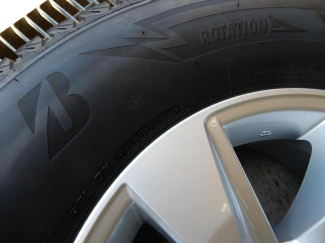 Toyota genuine
150 system
Land Cruiser Prado
Late original wheel
+
BRIDGESTONE
BLIZZAK
DM-V3