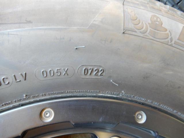 CRIMSON MYRTLE GEAR MG LYCAN  + MICHELIN LATITUDE TOUR