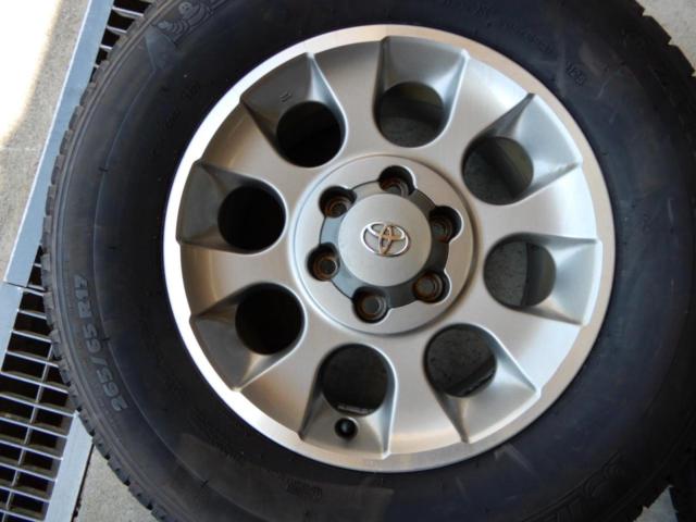 トヨタ純正 FJクルーザー オフロードパッケージ 純正ホイール  + MICHELIN LATITUDE TOUR