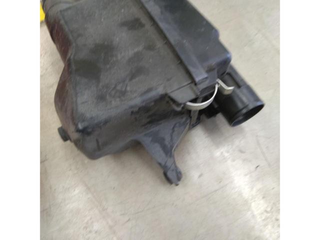 Toyota Genuine Air Cleaner Box
[10 system
Aqua
The previous fiscal year]