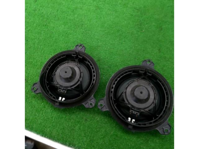 【TOYOTA】純正スピーカー 86160-52330 EAS16P794A