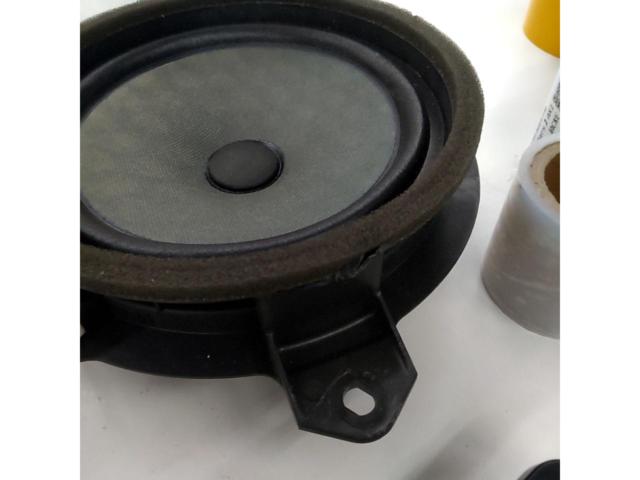 【TOYOTA】純正スピーカー 86160-52330 EAS16P794A
