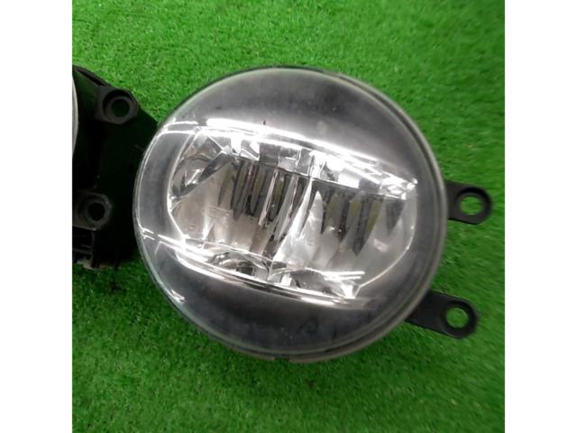 【トヨタ純正】純正LEDフォグランプ KOITO 48-150