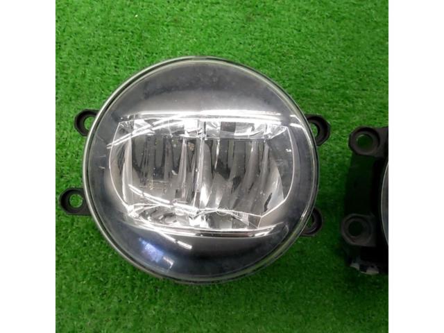 【トヨタ純正】純正LEDフォグランプ KOITO 48-150