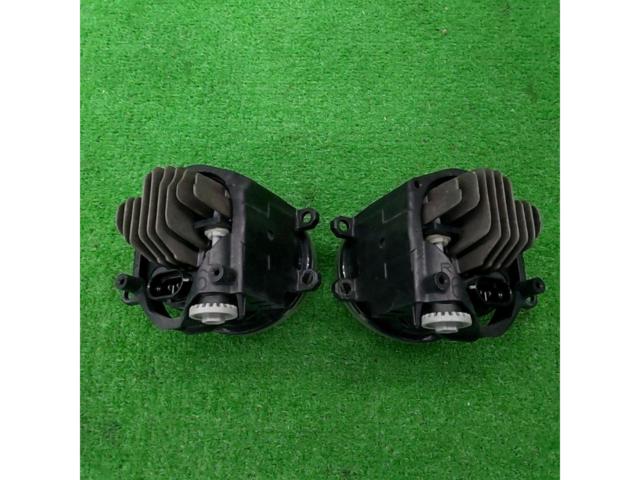 【トヨタ純正】純正LEDフォグランプ KOITO 48-150