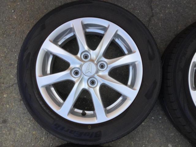 Genuine Daihatsu parts
Move genuine wheels + MICHELINENERGY
SAVER+YOKOHAMABluEarth
RV-02CK