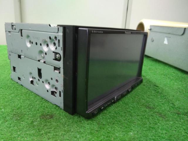 Panasonic
CN-HDS700TD