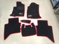 Clazzio
GUN125/Hilux
Floor mat