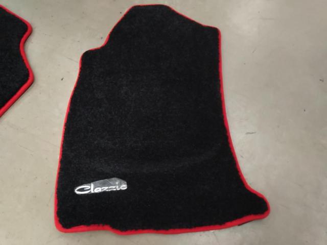 Clazzio
GUN125/Hilux
Floor mat