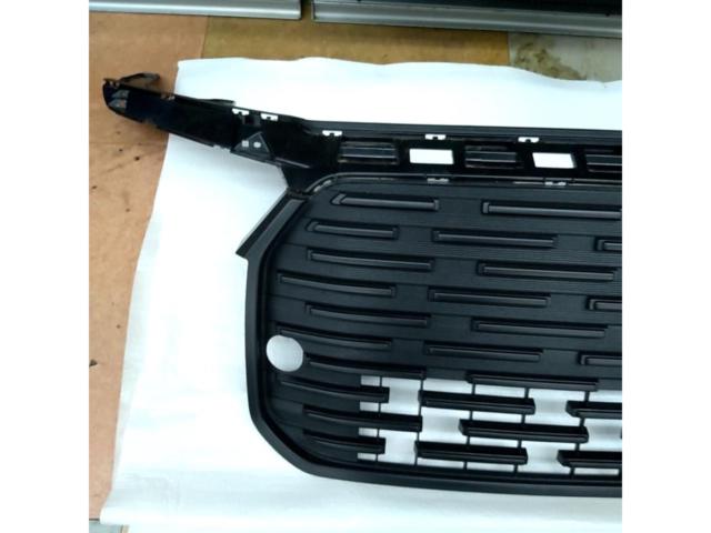 ホンダ WR-V 純正フロントグリル