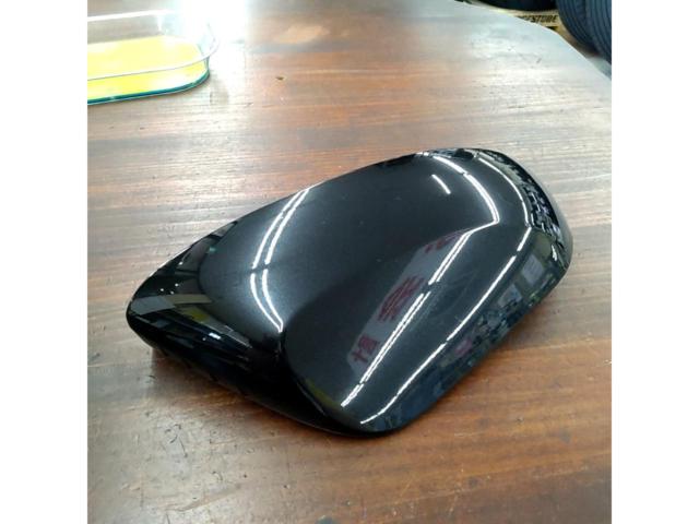 トヨタ アクア NHP10 純正ドアミラーカバー 右側のみ