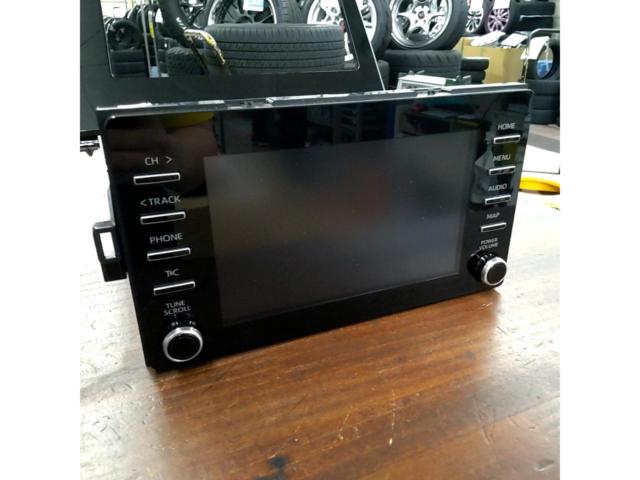 Toyota
Aqua
MXPK11
Genuine display audio
86140-52570