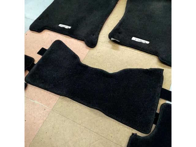 Nissan
Fuga
Y51
Genuine floor mat
Set for one car 