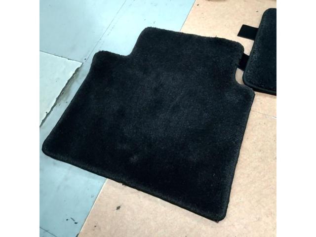 Nissan
Fuga
Y51
Genuine floor mat
Set for one car 
