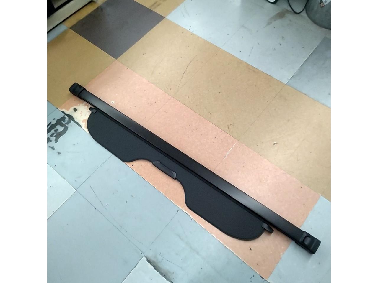 Toyota Genuine Tonneau Cover for Land Cruiser Prado
150 system late
7-seater]