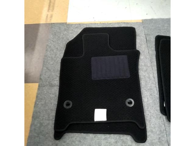 M&K Floor Mats
Standard Alphard
Series 40