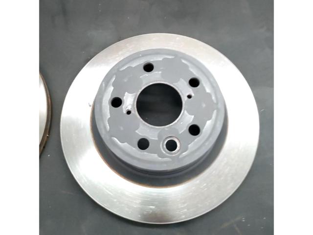 Genuine LEXUS rear brake disc rotor for IS300
Late 30 series/RC300h
Late]