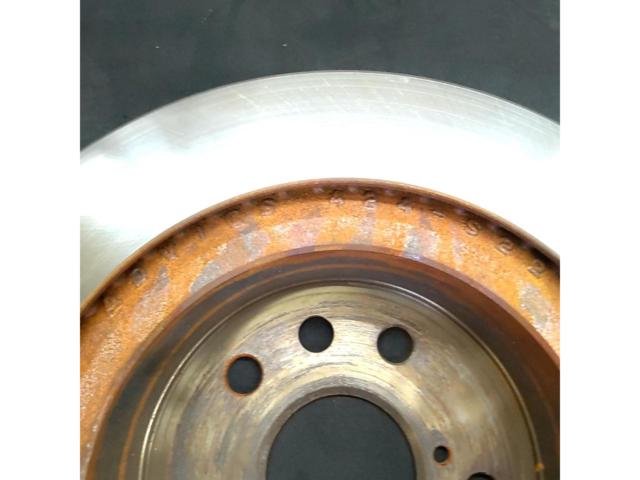 Genuine LEXUS rear brake disc rotor for IS300
Late 30 series/RC300h
Late]