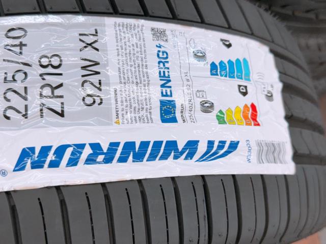 トヨタ純正(TOYOTA)  カローラスポーツ純正ホイール  + WINRUN(ウィンラン) WINRUN R330 225/40R18 92W XL