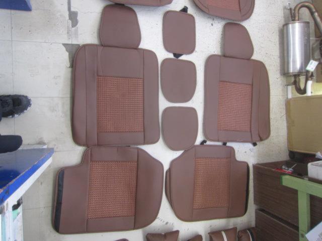 メーカー不明  汎用シートカバー(前面のみ)  ブラウン