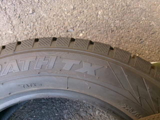 【TOYO】※2本のみ  winterTRANPATH TX  235/60R18