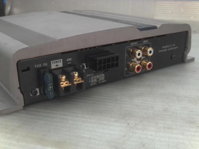 carrozzeria
GM-X402
Amplifier