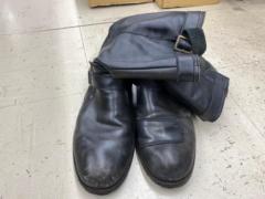 Unknown Manufacturer
Leather boots
Size: US9.5