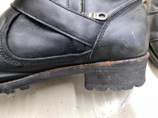 Unknown Manufacturer
Leather boots
Size: US9.5