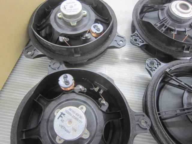 Toyota Genuine / TOYOTA 210 Series Crown Genuine Speaker Set