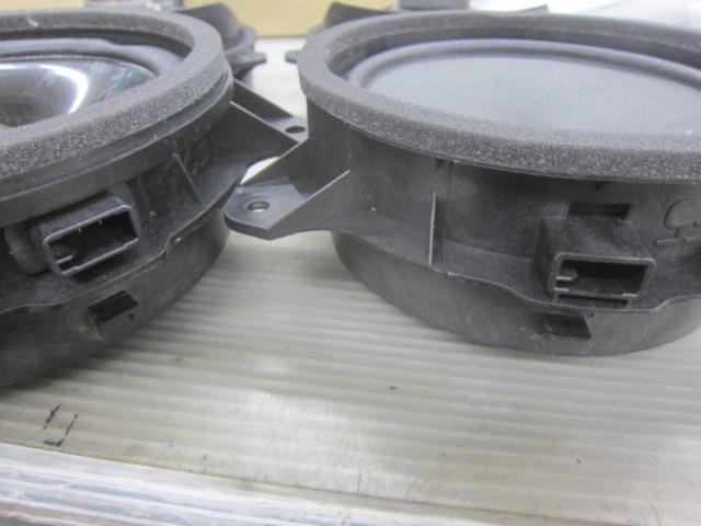 Toyota Genuine / TOYOTA 210 Series Crown Genuine Speaker Set