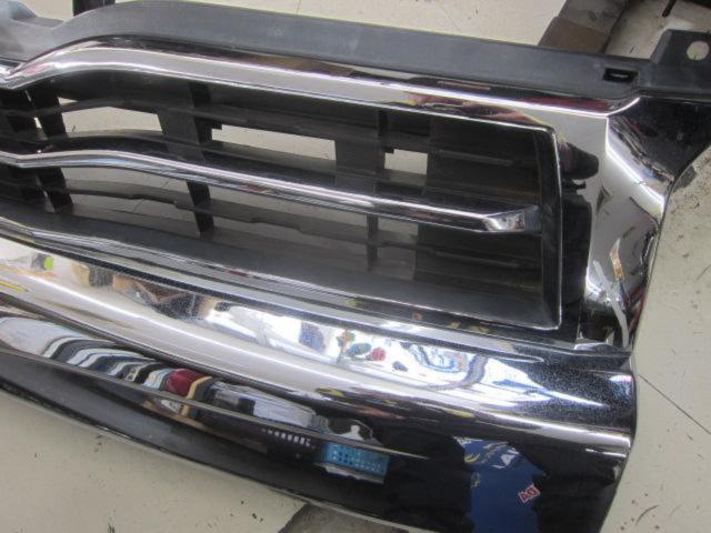 【メーカー不明】200系ハイエース・ワイド・4型フロントグリル