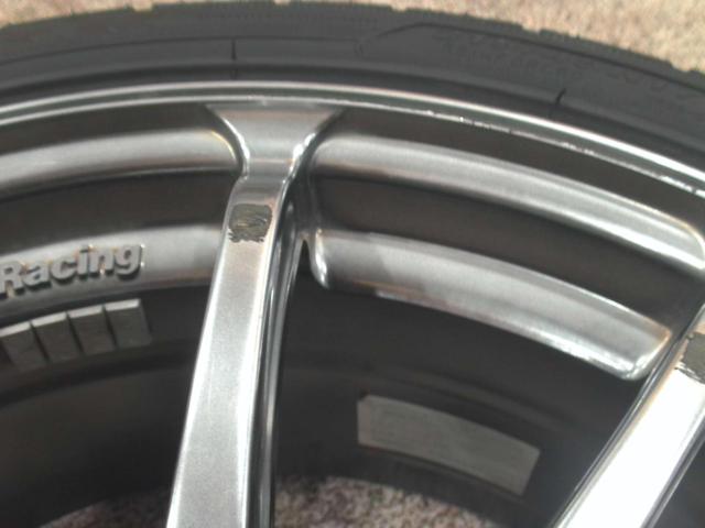 YOKOHAMA
ADVAN
Racing
RS2
+
KENDA
KR 20
215 / 45R17
91H
