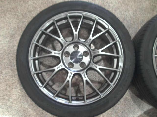ENKEI PerformanceLine PFM1 +  PIRELLI POWERGY 215/45R17