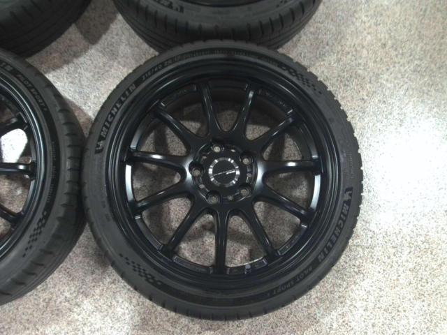 WORK
EMOTION
11R
+
MICHELIN
PILOTSPORT5
215 / 40R17