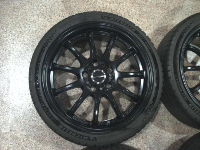 WORK
EMOTION
11R
+
MICHELIN
PILOTSPORT5
215 / 40R17