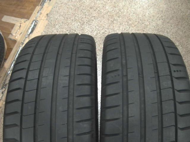 WORK
EMOTION
11R
+
MICHELIN
PILOTSPORT5
215 / 40R17