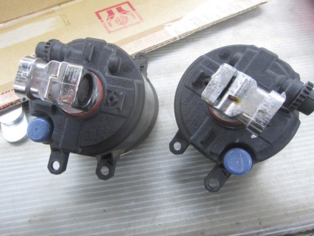 【LEXUS/レクサス】GS/10系前期純正フォグランプ 左右セット + 【メーカー不明】LEDバルブ H11