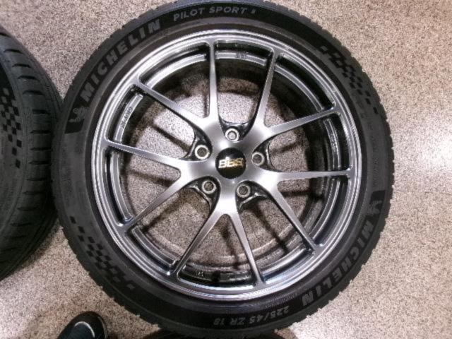 BBS
RI-A019
+
MICHELIN (Michelin)
PILOTSPORT5
225 / 45R18
