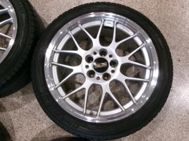 BBS
RG-RRG700
+
YOKOHAMA
BluEarth-GT
AE 51
225 / 45R18