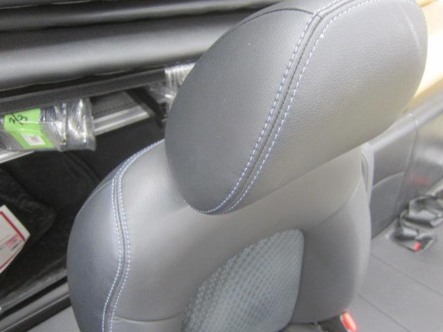 【日産純正】ノート/E12メダリスト/ガソリン車純正シート フロント側セット +  リア側セット