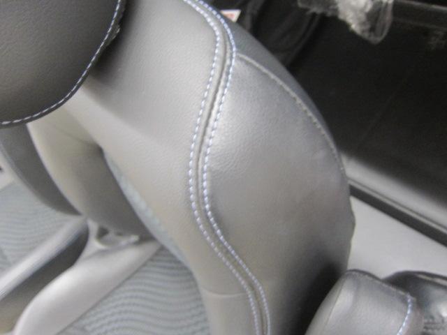 【日産純正】ノート/E12メダリスト/ガソリン車純正シート フロント側セット +  リア側セット