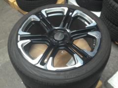 【RAYS(レイズ)】DAYTONA(デイトナ) BB06S+ YOKOHAMA BluEarth RV-02 245/40R20