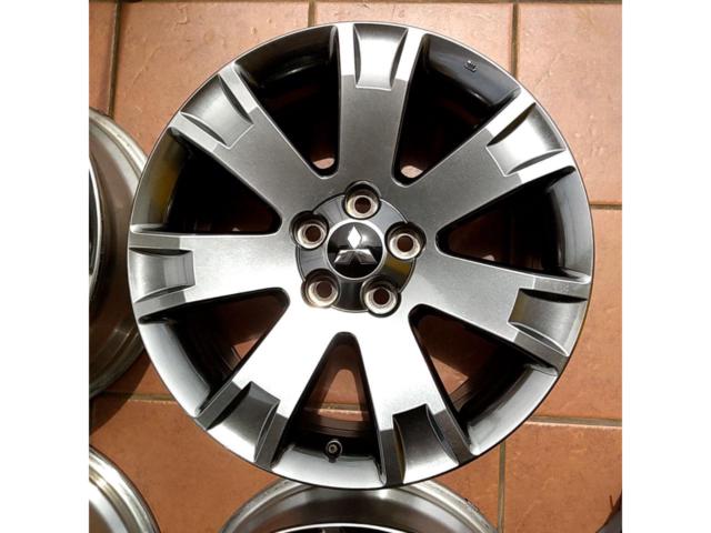 【三菱純正】 三菱 デリカ D:5 前期 ジャスパー純正ホイール