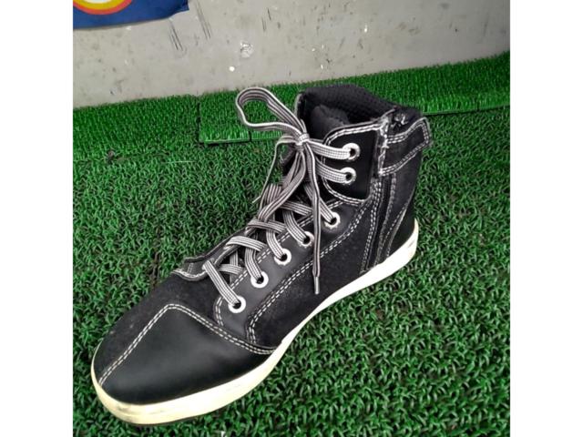 SCOYCO
Casual Riding Shoes
MT016
Size 27cm