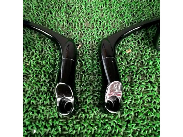 Unknown Manufacturer
Square mirror
Right and left