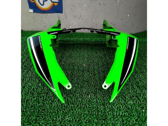 KAWASAKI genuine
Seat cowl
NINJA250/EX250L