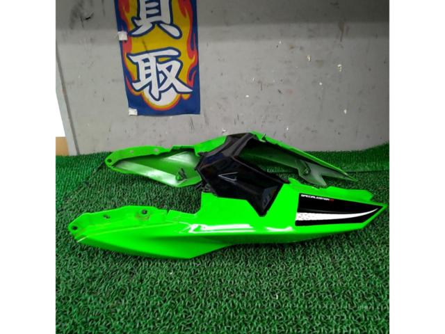 KAWASAKI genuine
Seat cowl
NINJA250/EX250L