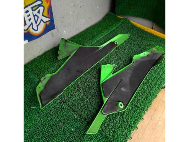 KAWASAKI (Kawasaki)
NINJA250
EX250L
Genuine
Front under cowl